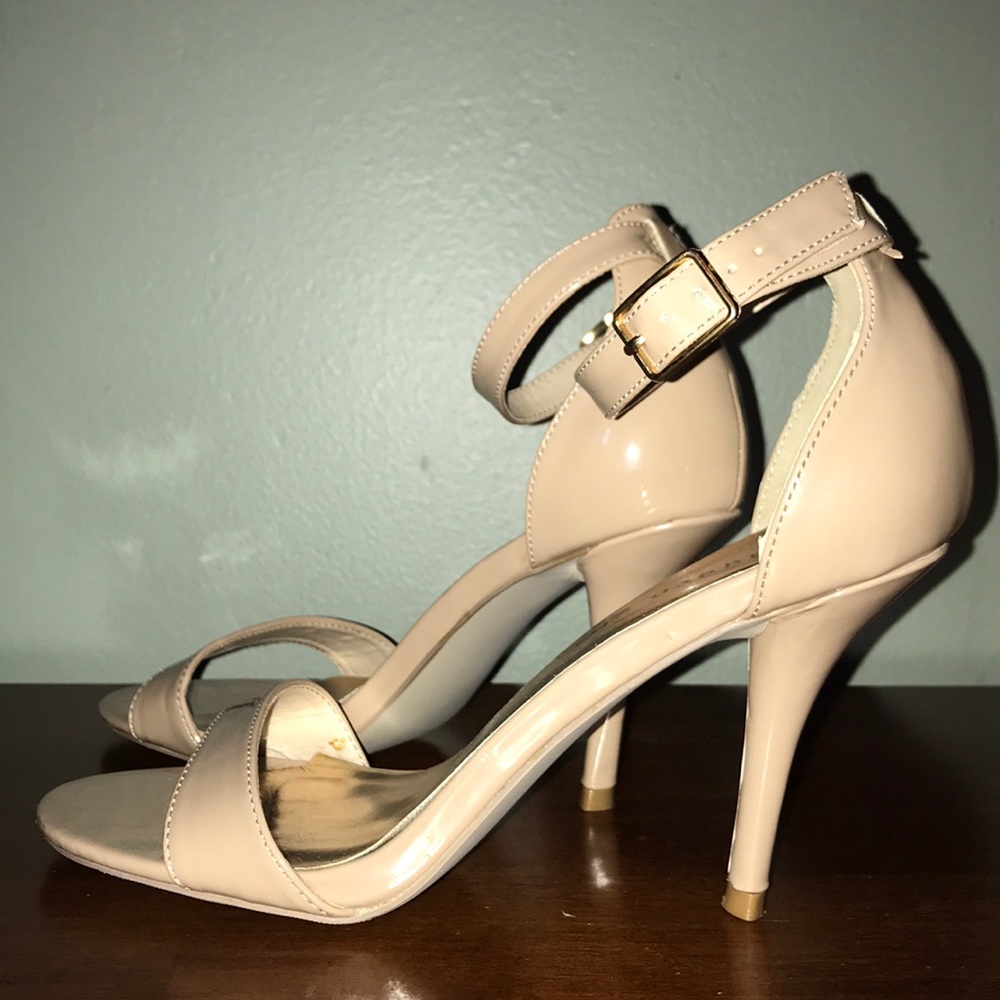 Women’s nude open toe heels